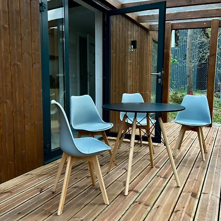 ロッジ Lesna Przystan ポビエロボ