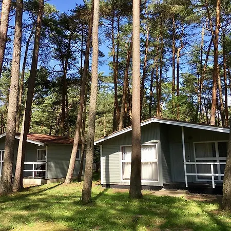 Lesna Przystan Lodge *