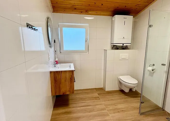 Lesna Przystan 山林小屋 波别罗沃